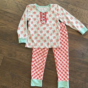 Shrimp and grits girls Christmas pj set size a (4t-5t)